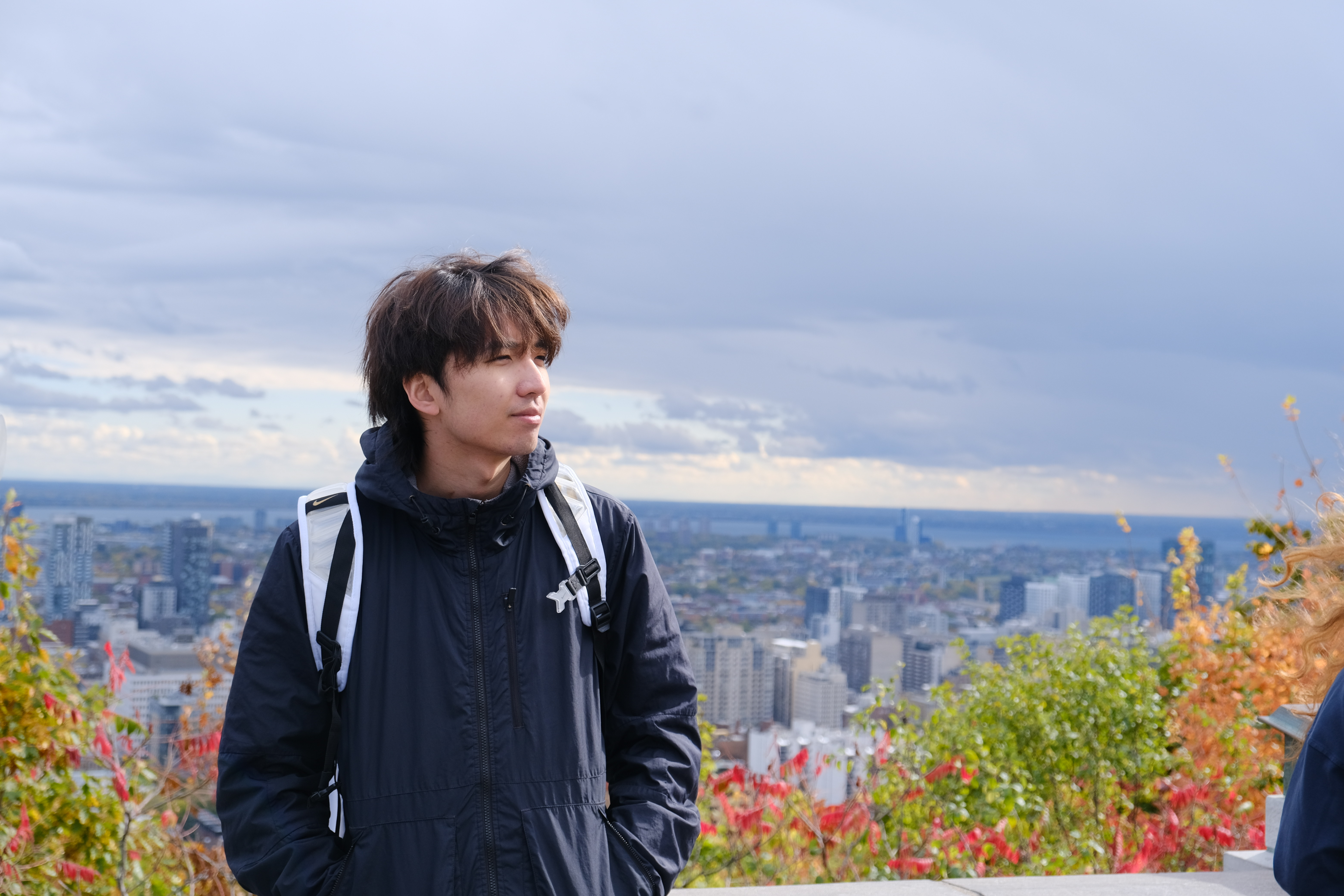 Portrait photo of Jianshu She